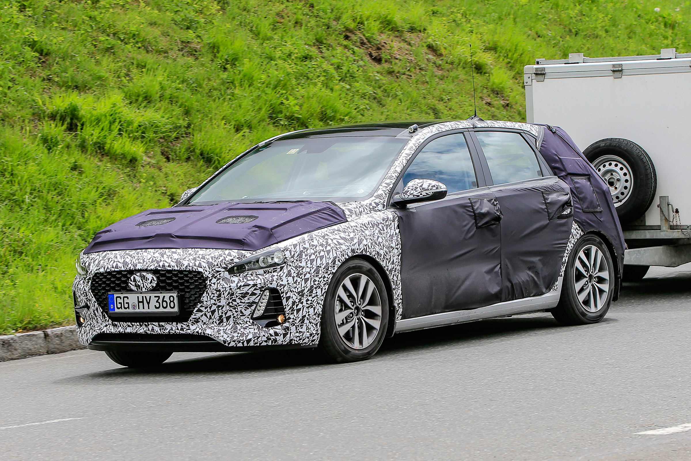 Hyundai i30 2017 side front