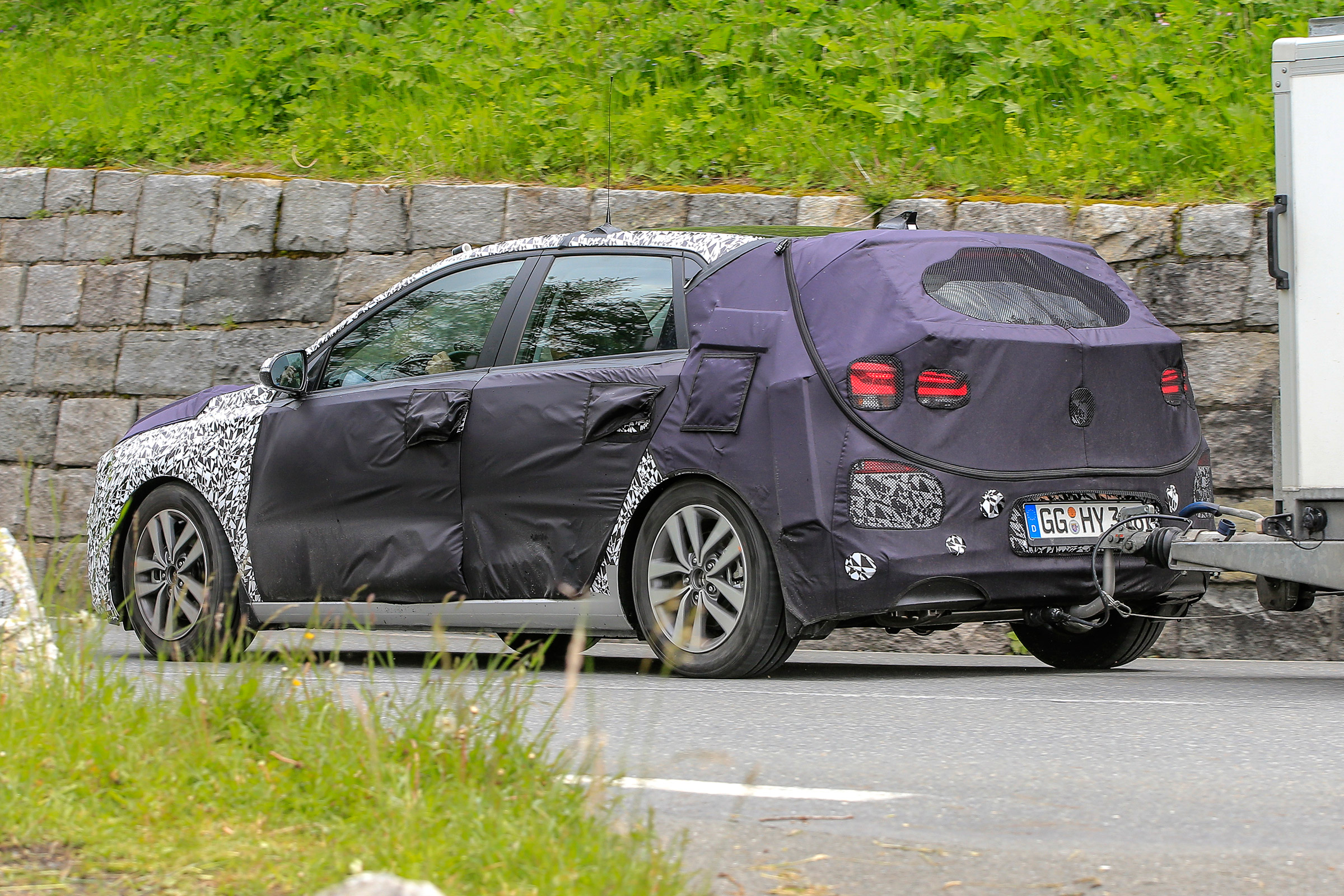 Hyundai i30 2017 rear side