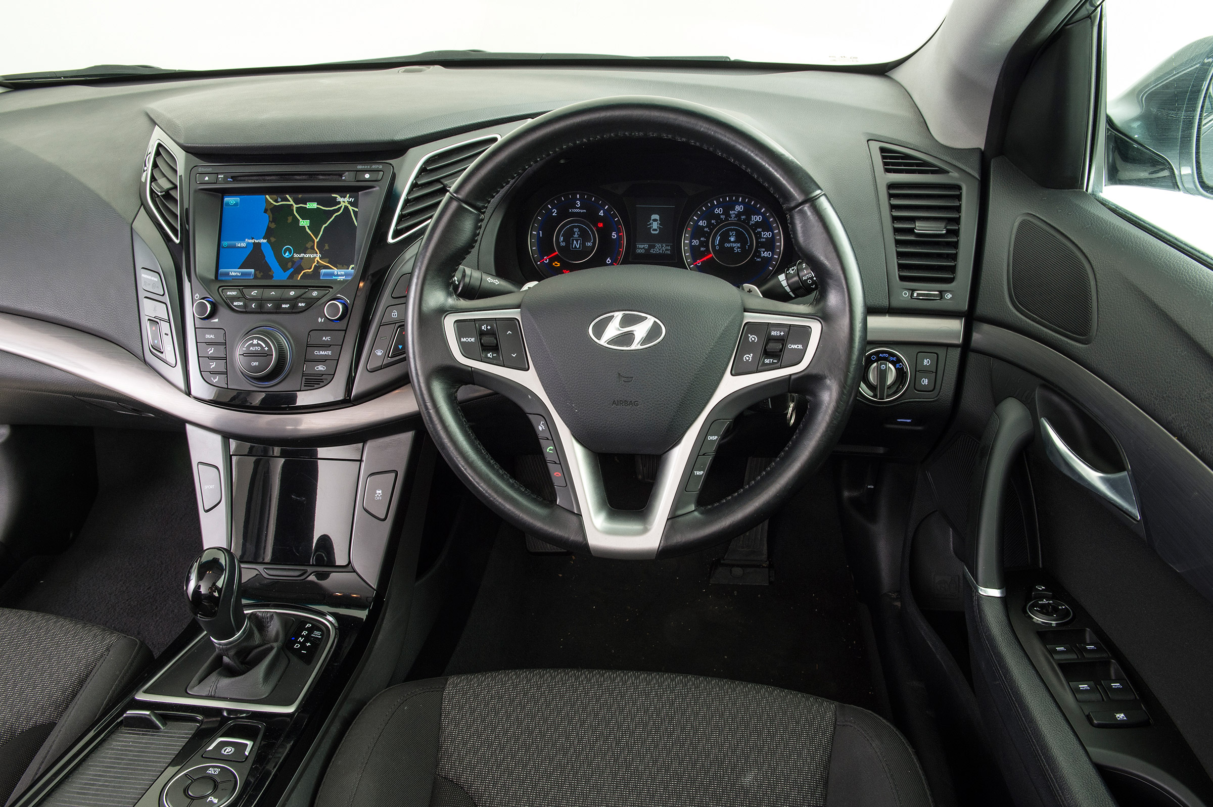 Used Hyundai i40 - dash