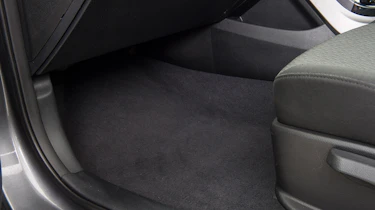Used Hyundai i40 - footwell