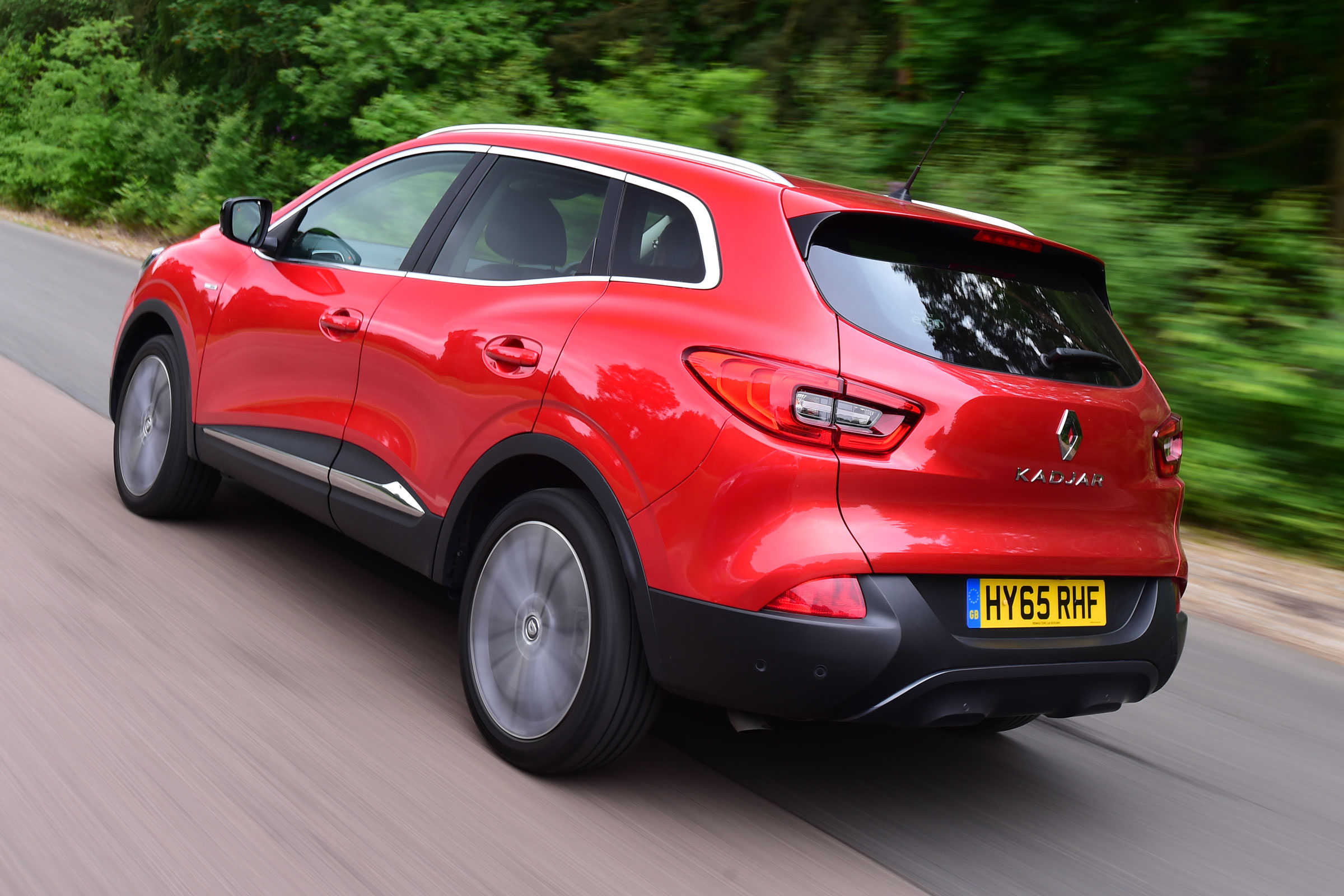 Renault Kadjar 2016 - rear tracking