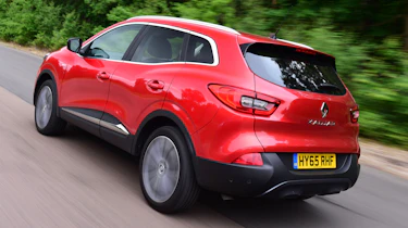 Renault Kadjar 2016 - rear tracking