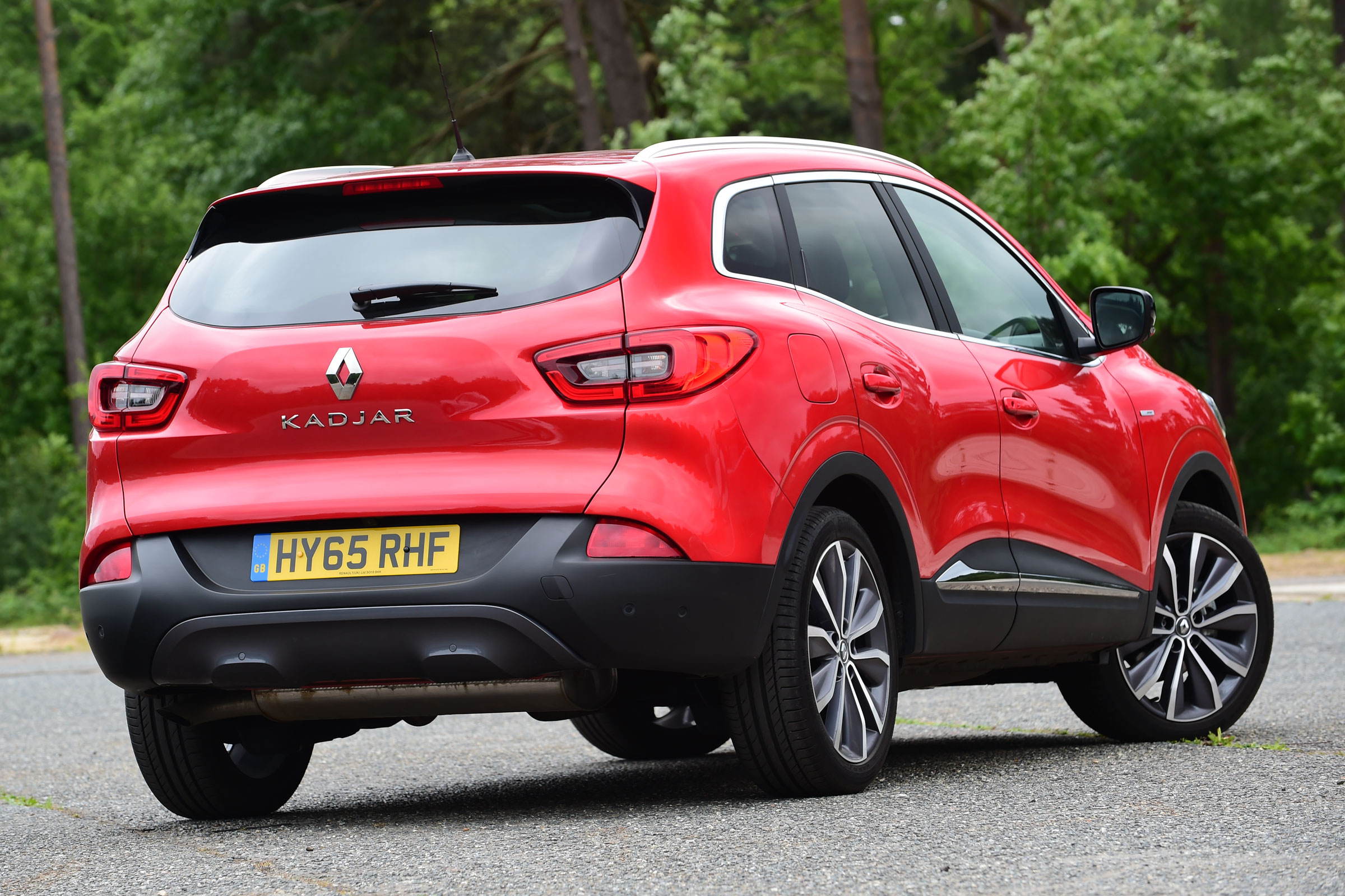 Renault Kadjar 2016 - rear quarter
