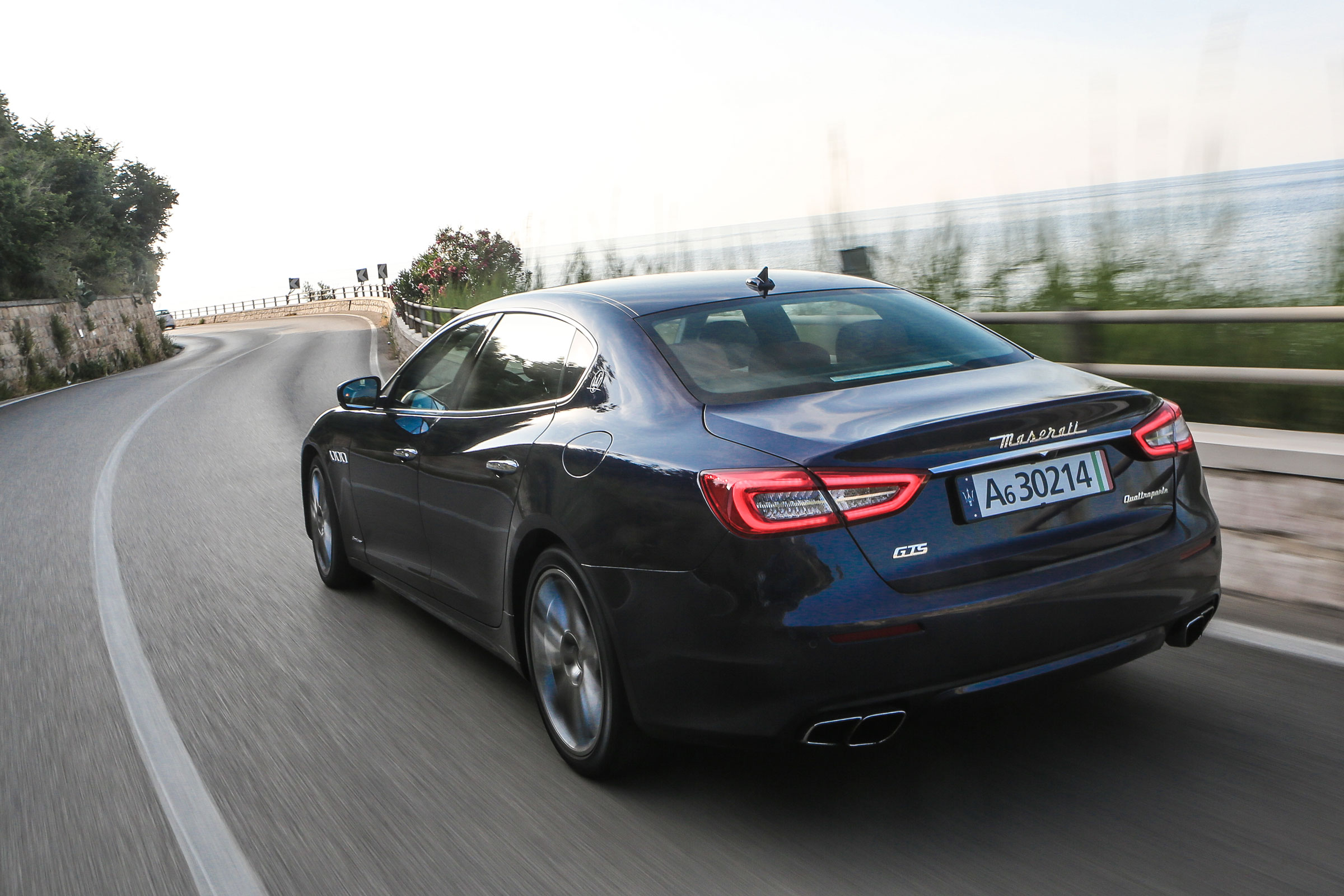 Maserati Quattroporte Diesel 2016 - rear cornering