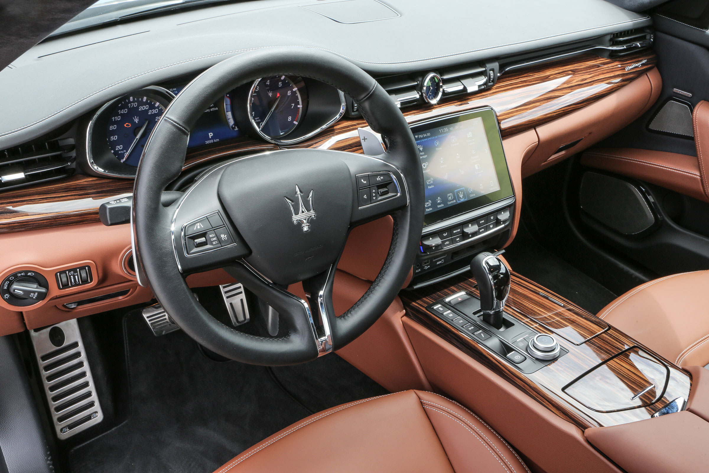 Maserati Quattroporte Diesel 2016 - interior
