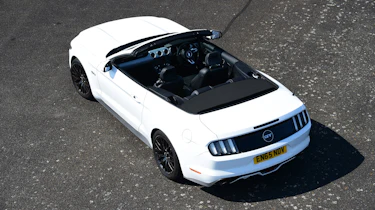 Convertible megatest - Ford Mustang - above rear