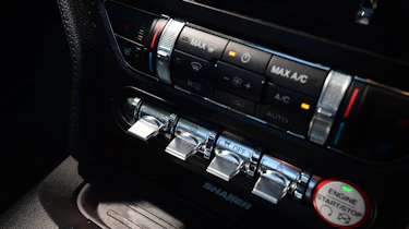 Convertible megatest - Ford Mustang - switches