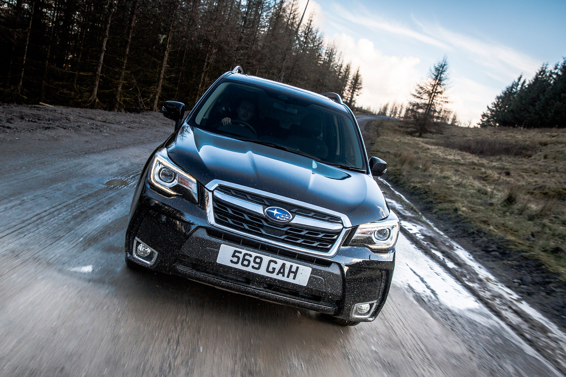 Subaru Forester XT - full front action