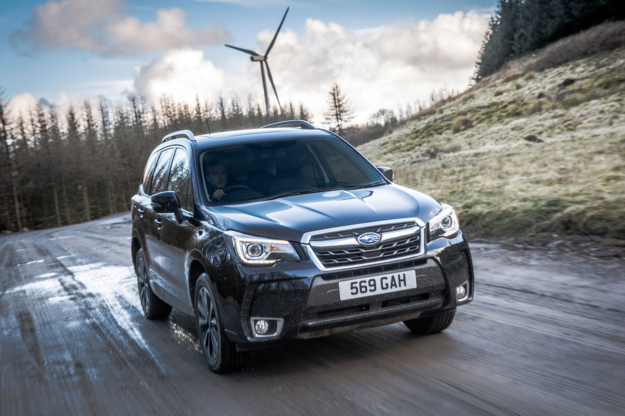 Subaru Forester XT - front action