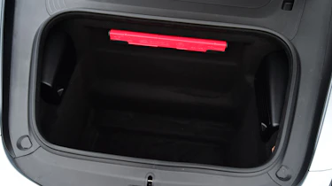 Convertible megatest - Porsche 718 Boxster - front boot