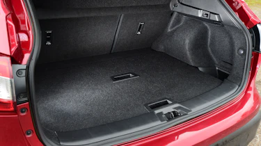 Nissan Qashqai 2016 - boot