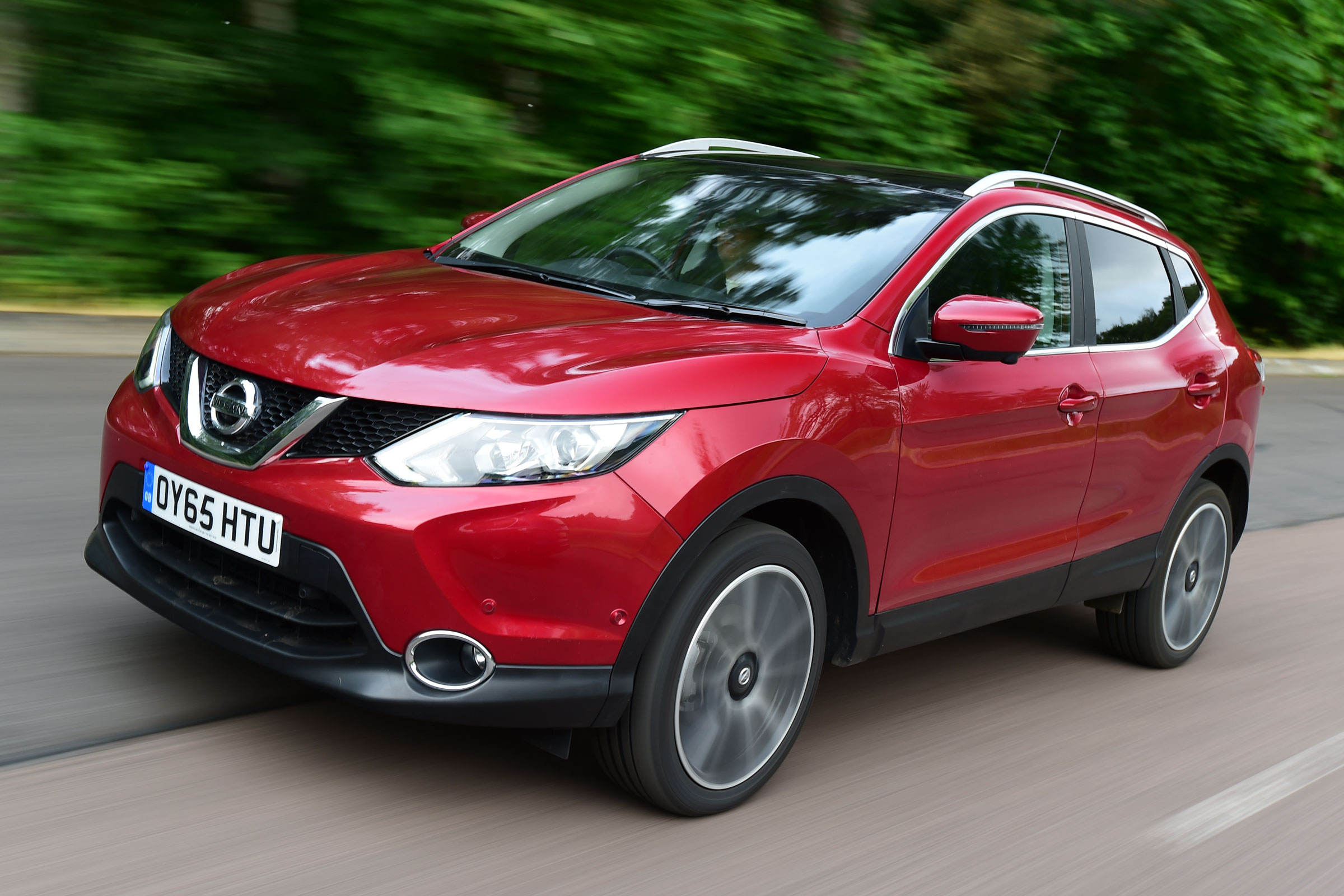 Nissan Qashqai 2016 - front tracking