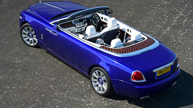 Convertible megatest - Rolls-Royce Dawn - above rear