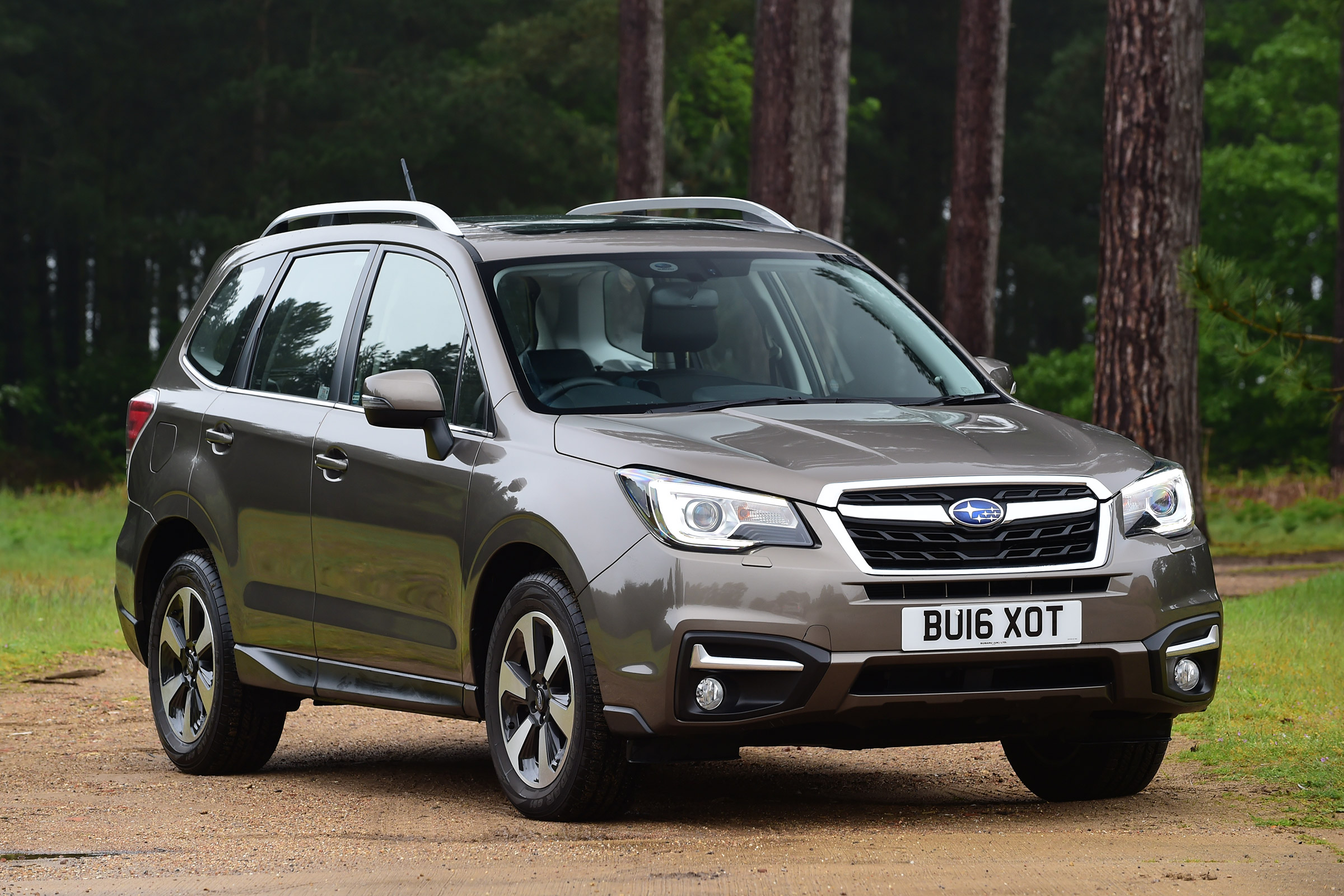 Subaru Forester - front static
