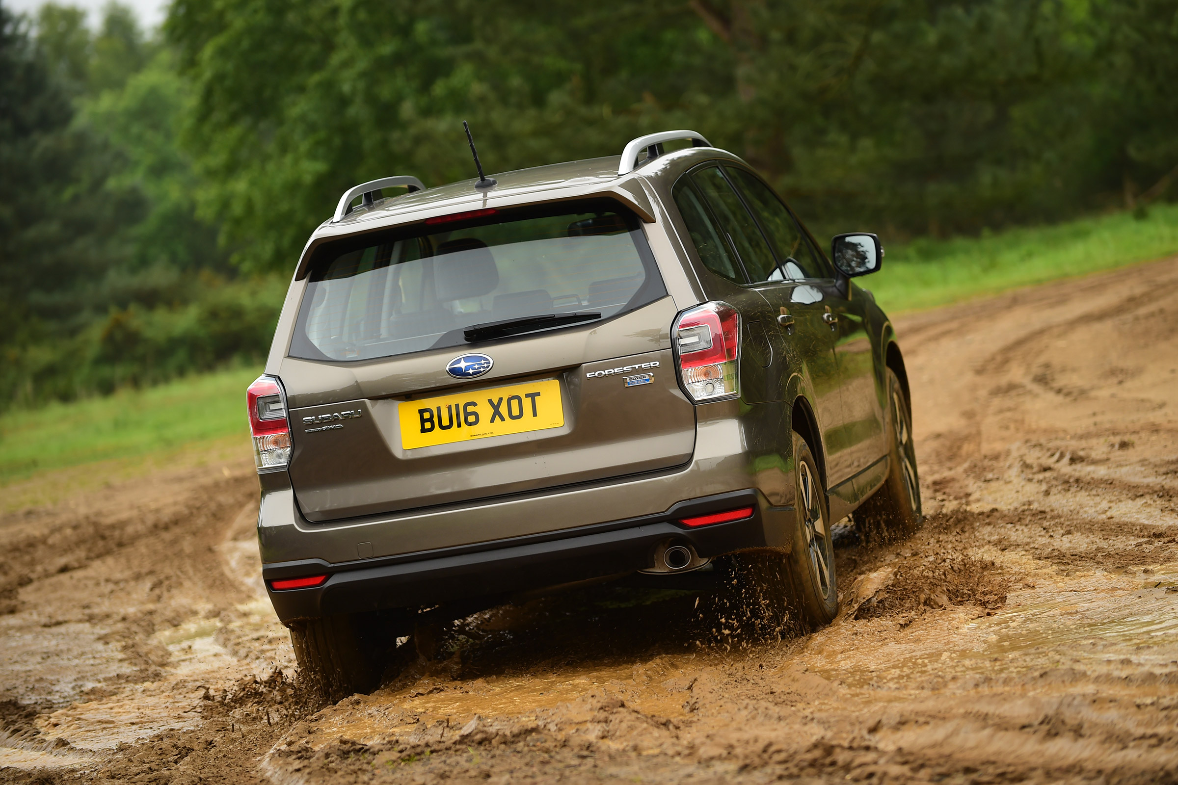 Subaru Forester - rear off-road