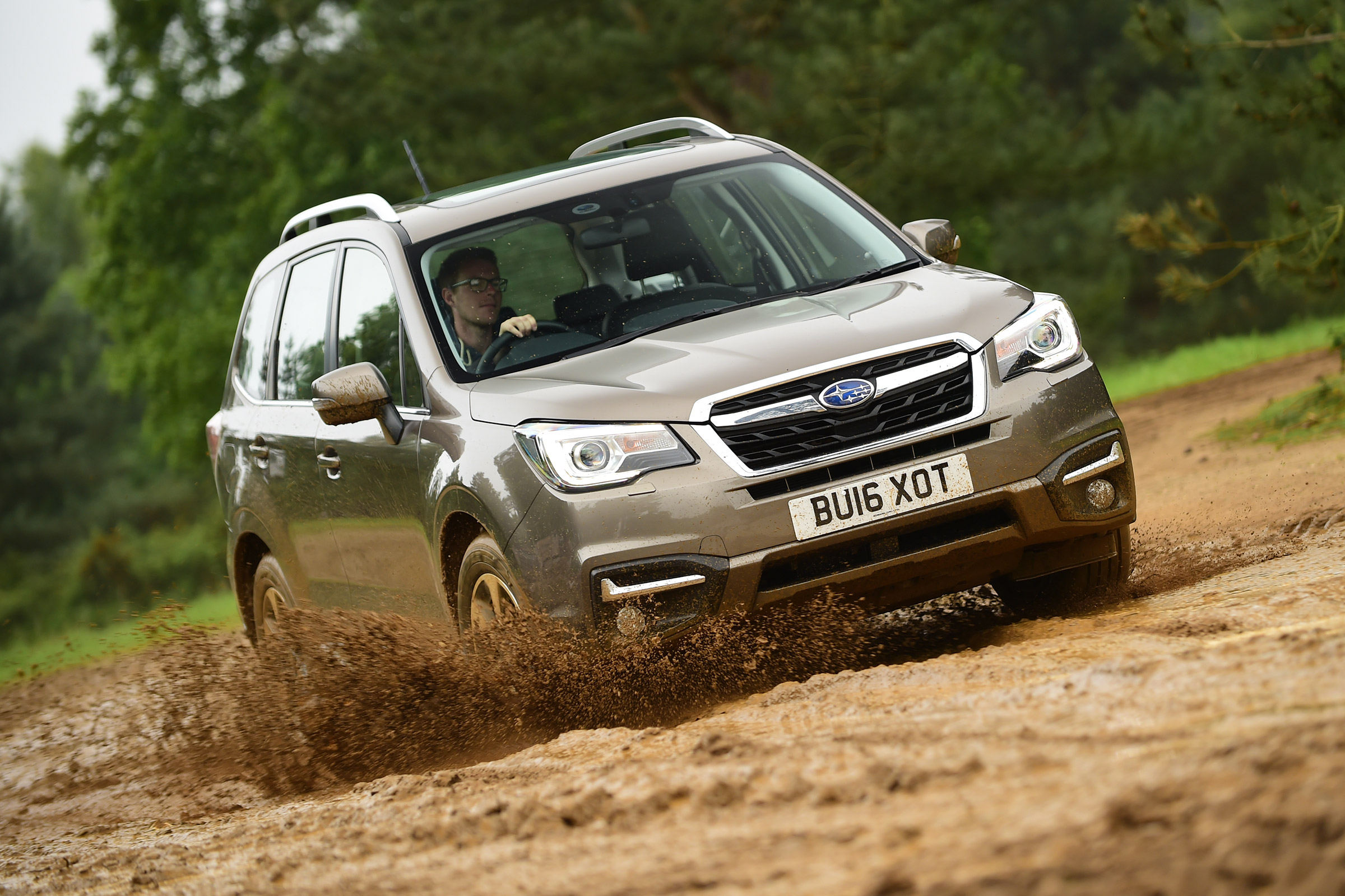 Subaru Forester - front off-road
