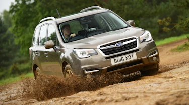 Subaru Forester - front off-road