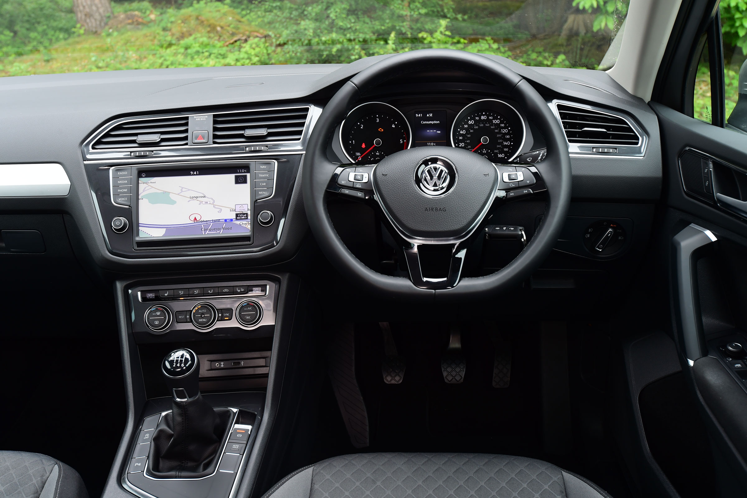 Volkswagen Tiguan 2016 - interior
