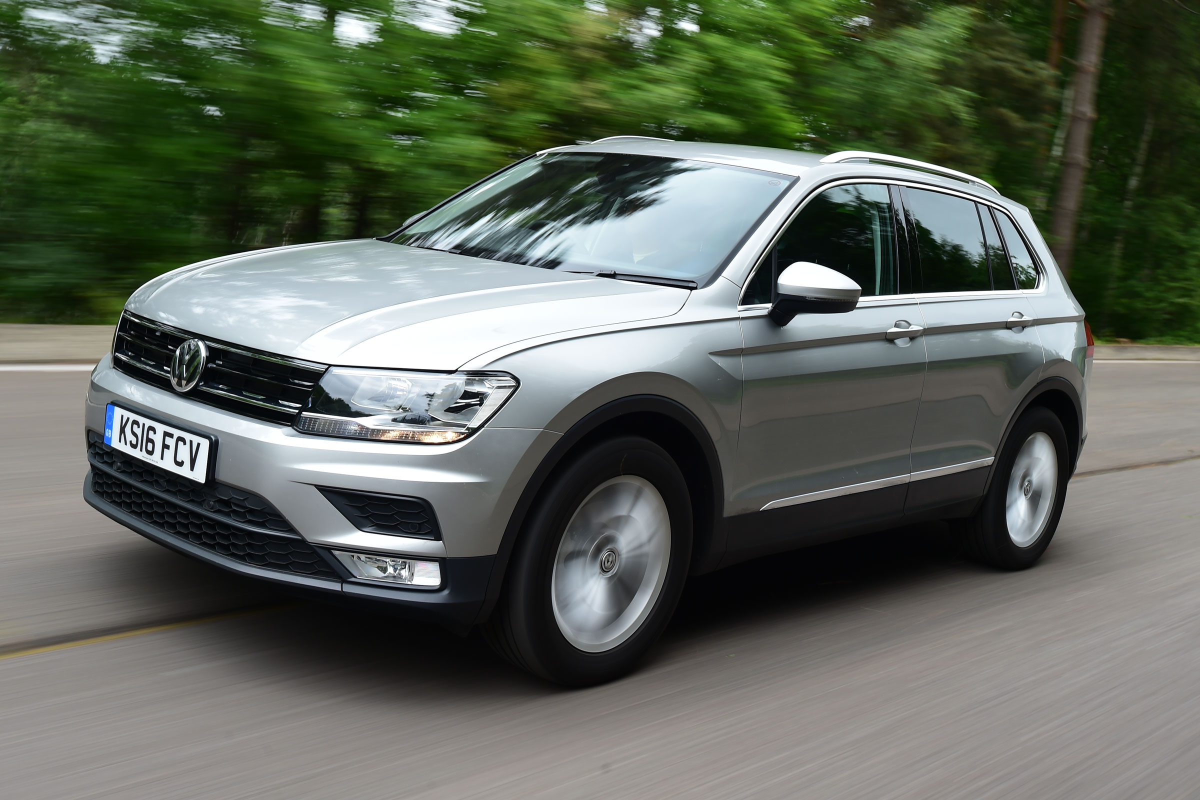 Volkswagen Tiguan 2016 - front tracking