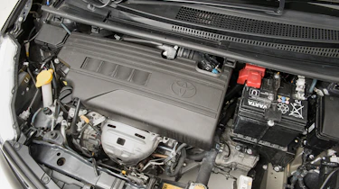 Used Toyota Yaris - engine