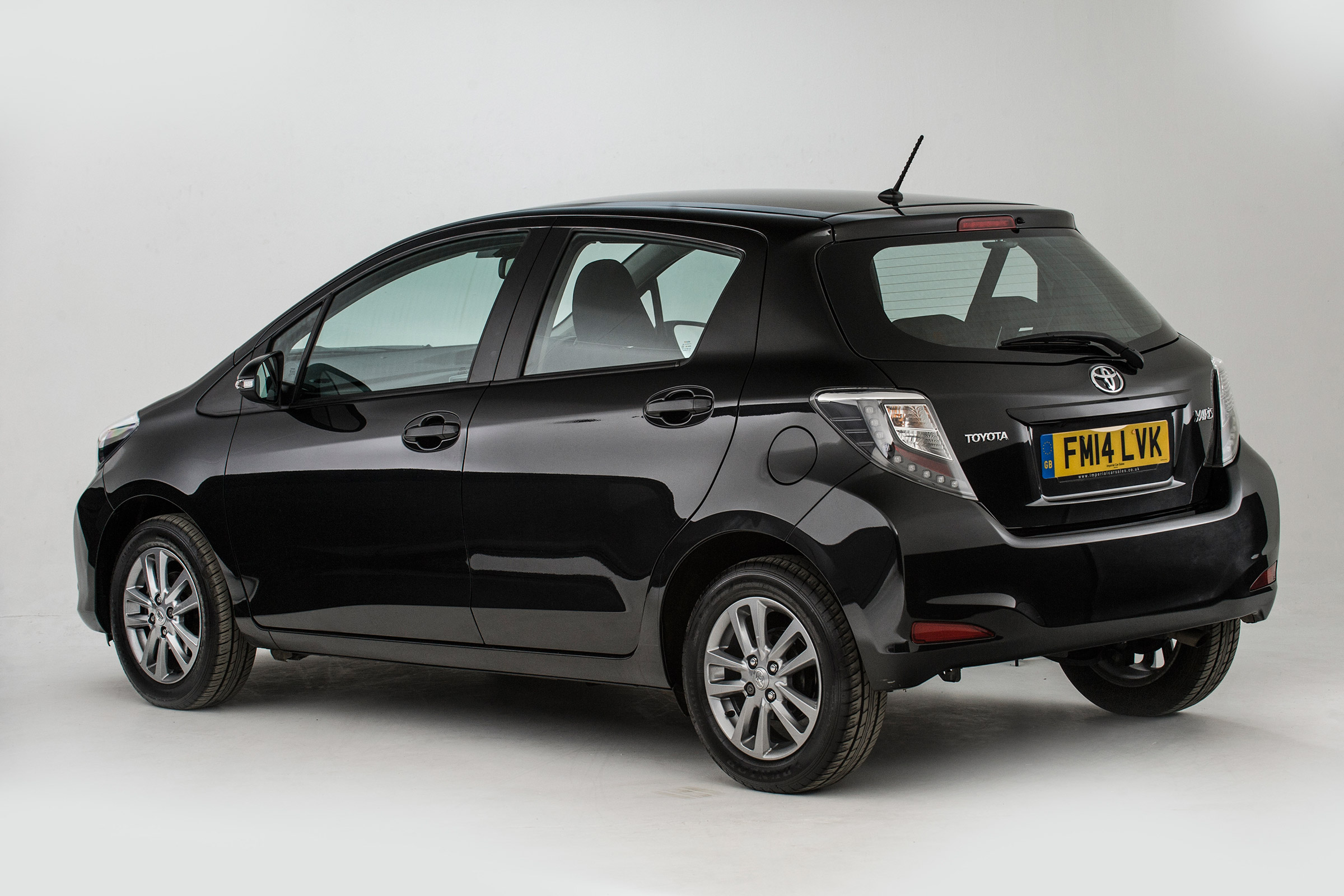 Used Toyota Yaris - rear