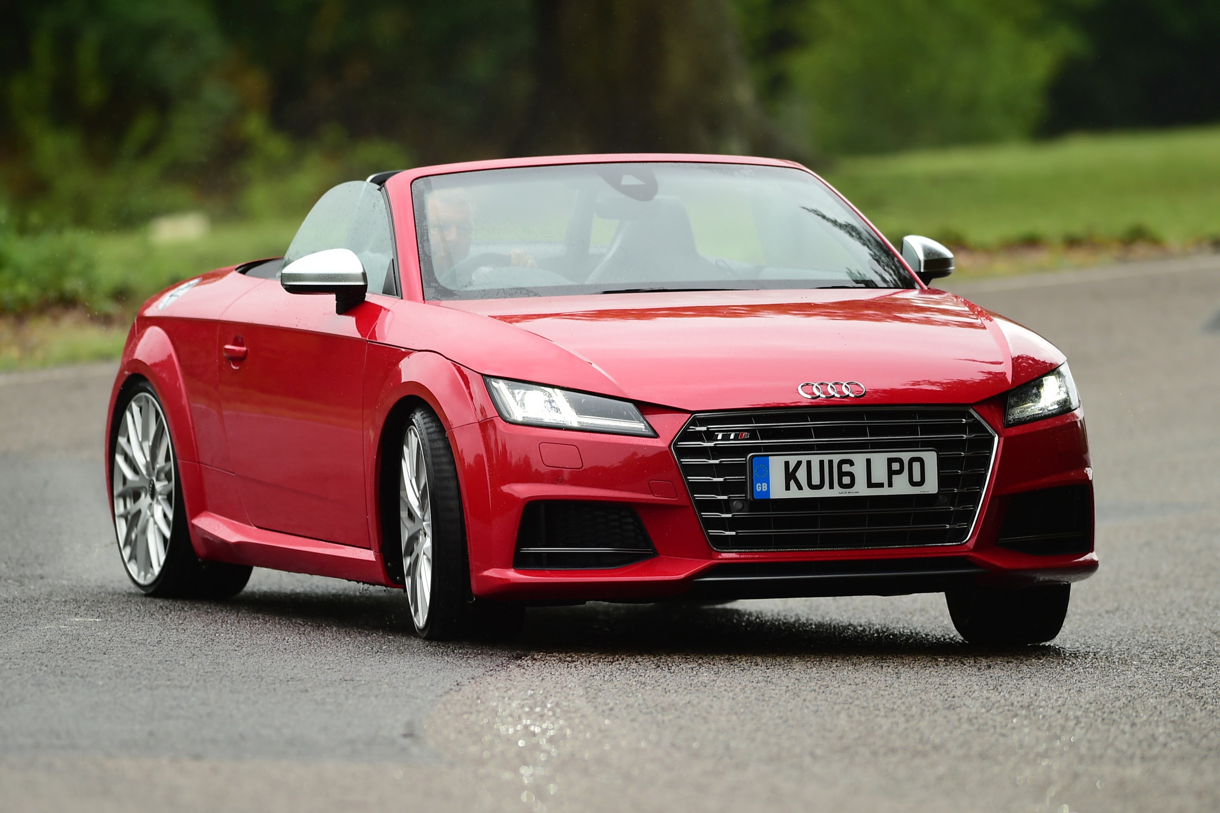 Audi TTS Roadster 2016 - front drift