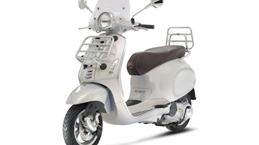 Best 125cc bikes - Vespa Primavera