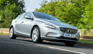 Volvo V40 2016 - front tracking
