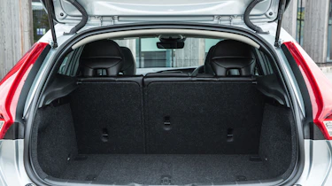 Volvo V40 2016 - boot space