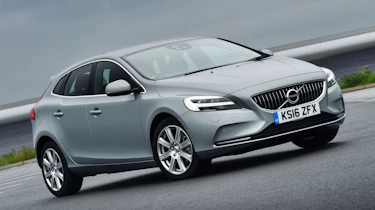 Volvo V40 2016 - front quarter