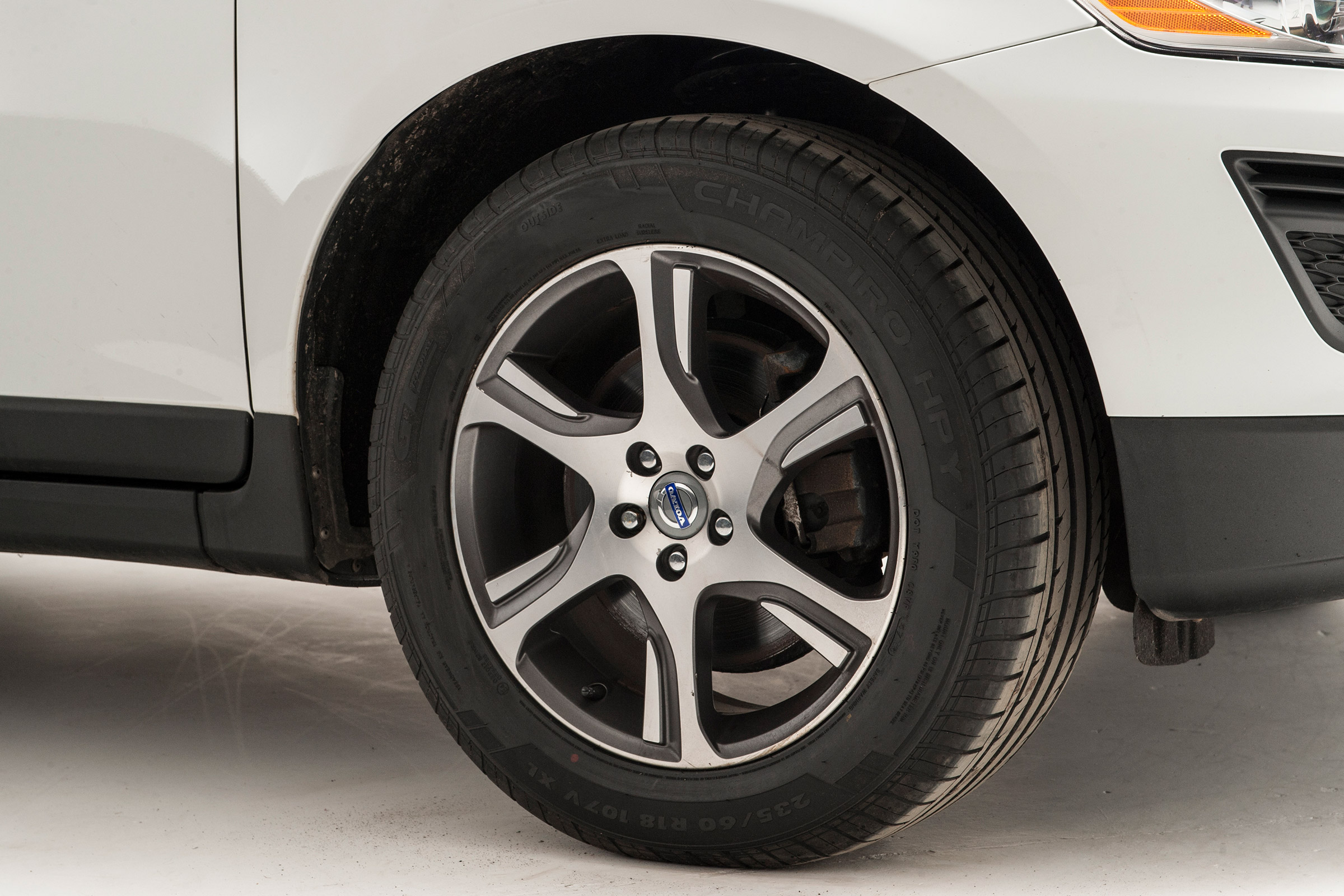 Used Volvo XC60 - wheel detail
