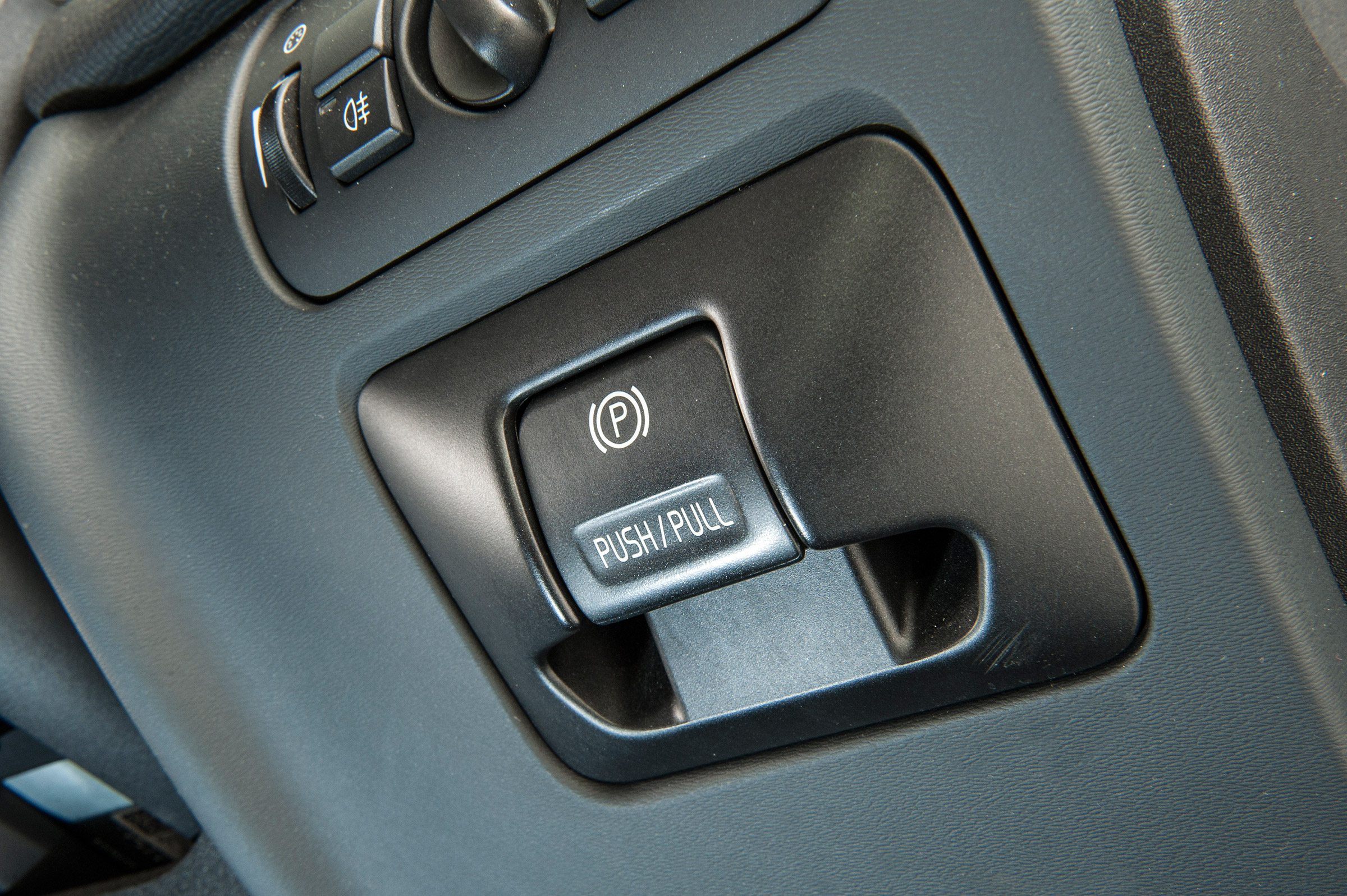 Used Volvo XC60 - parking brake