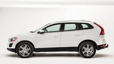 Used Volvo XC60 - side