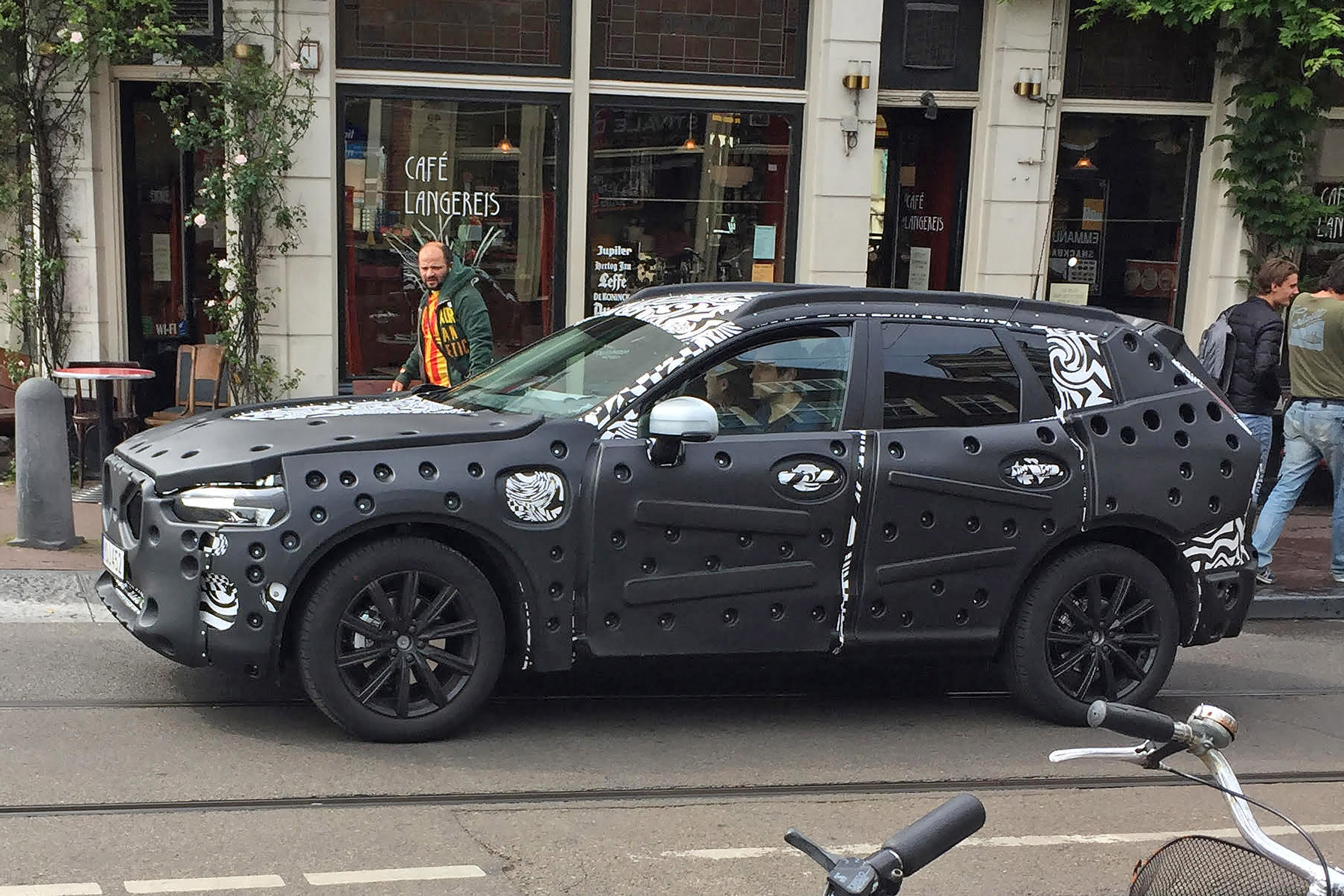 Volvo XC60 - spyshot (front)