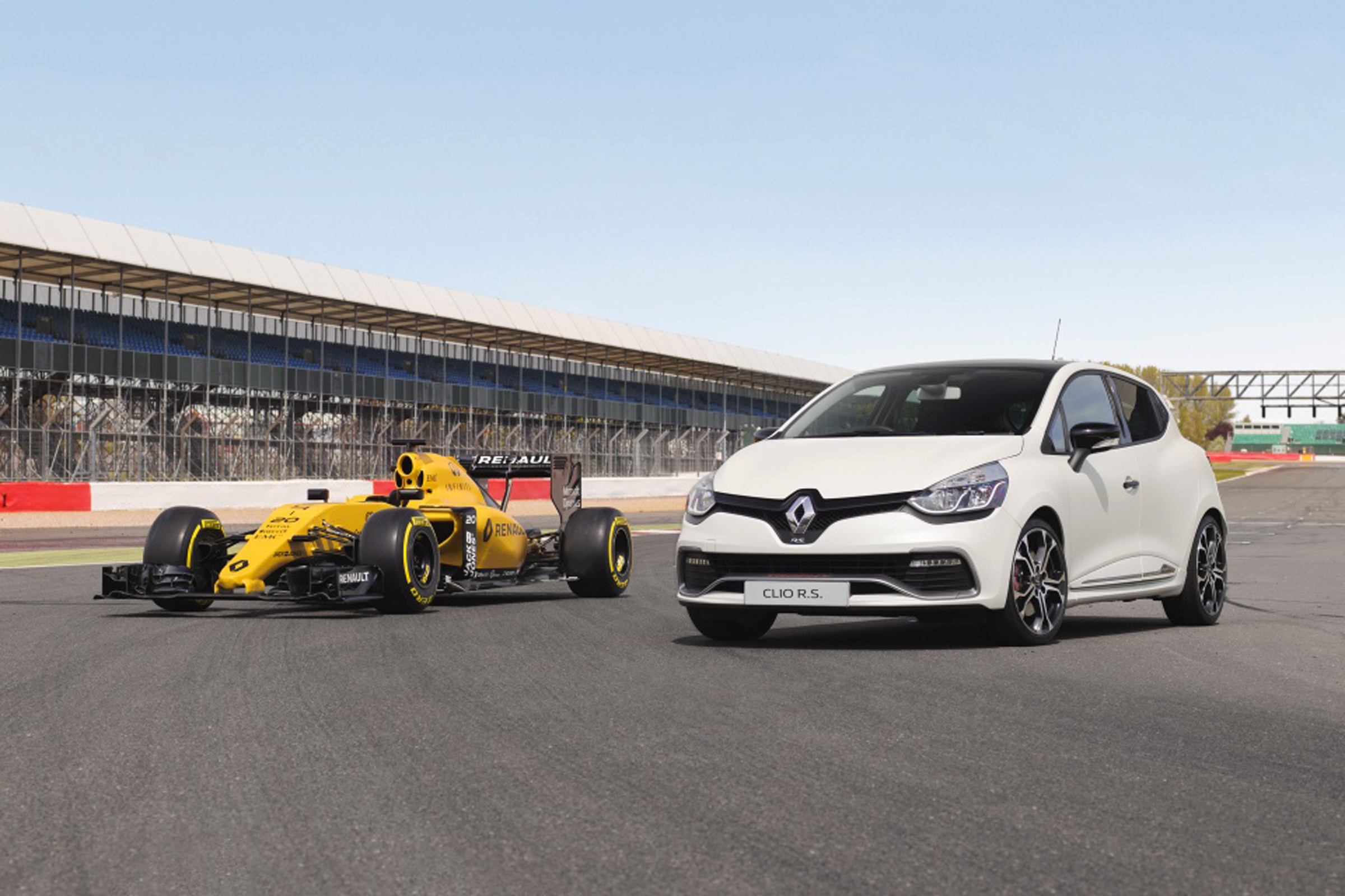 How Renault brings motor sport technology to the road (sponsored) - Clio RS twin