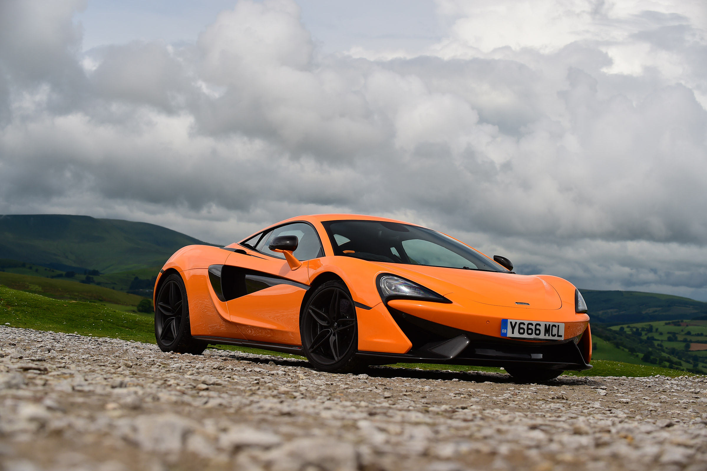 McLaren 570S vs Porsche 911 vs Audi R8 - McLaren 570S front three quarter