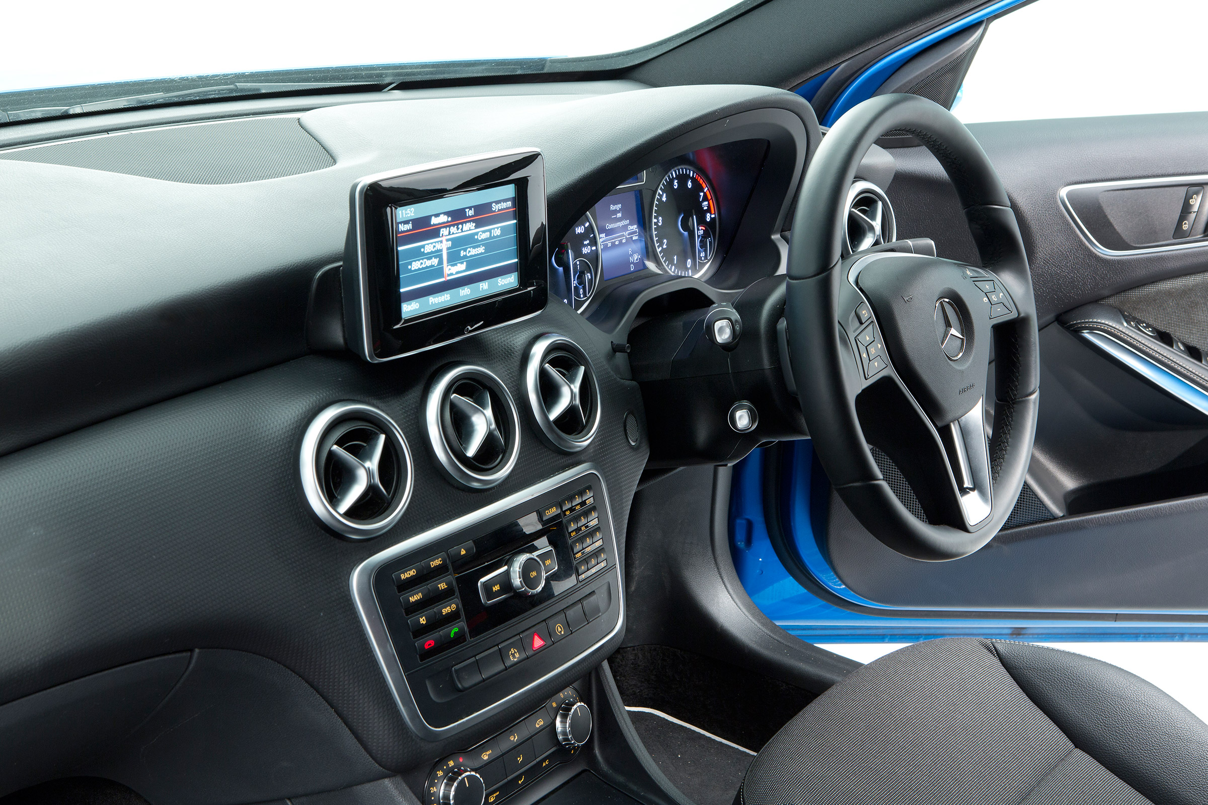 Used Mercedes A-Class - centre console
