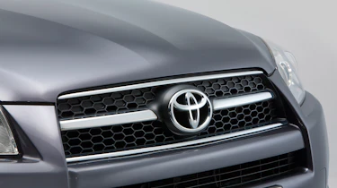 Used Toyota RAV4 - front grille