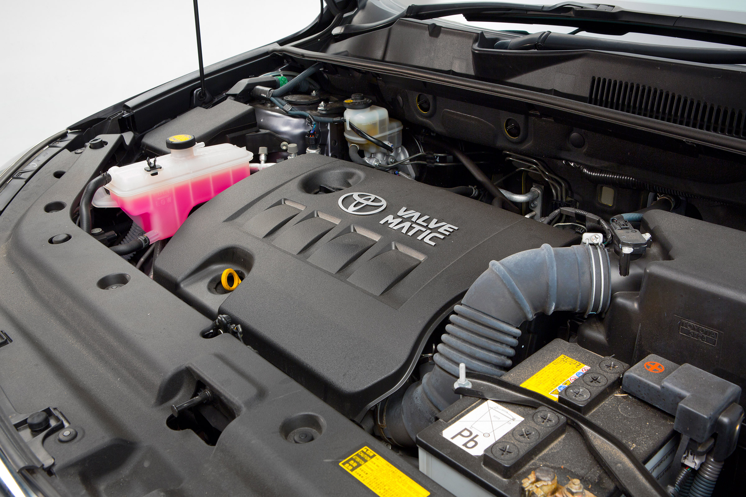 Used Toyota RAV4 - engine