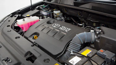 Used Toyota RAV4 - engine