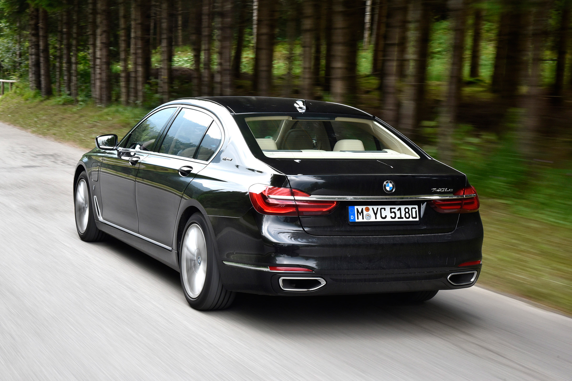 BMW 740e - rear
