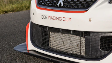 Peugeot 308 Racing Cup - front detail