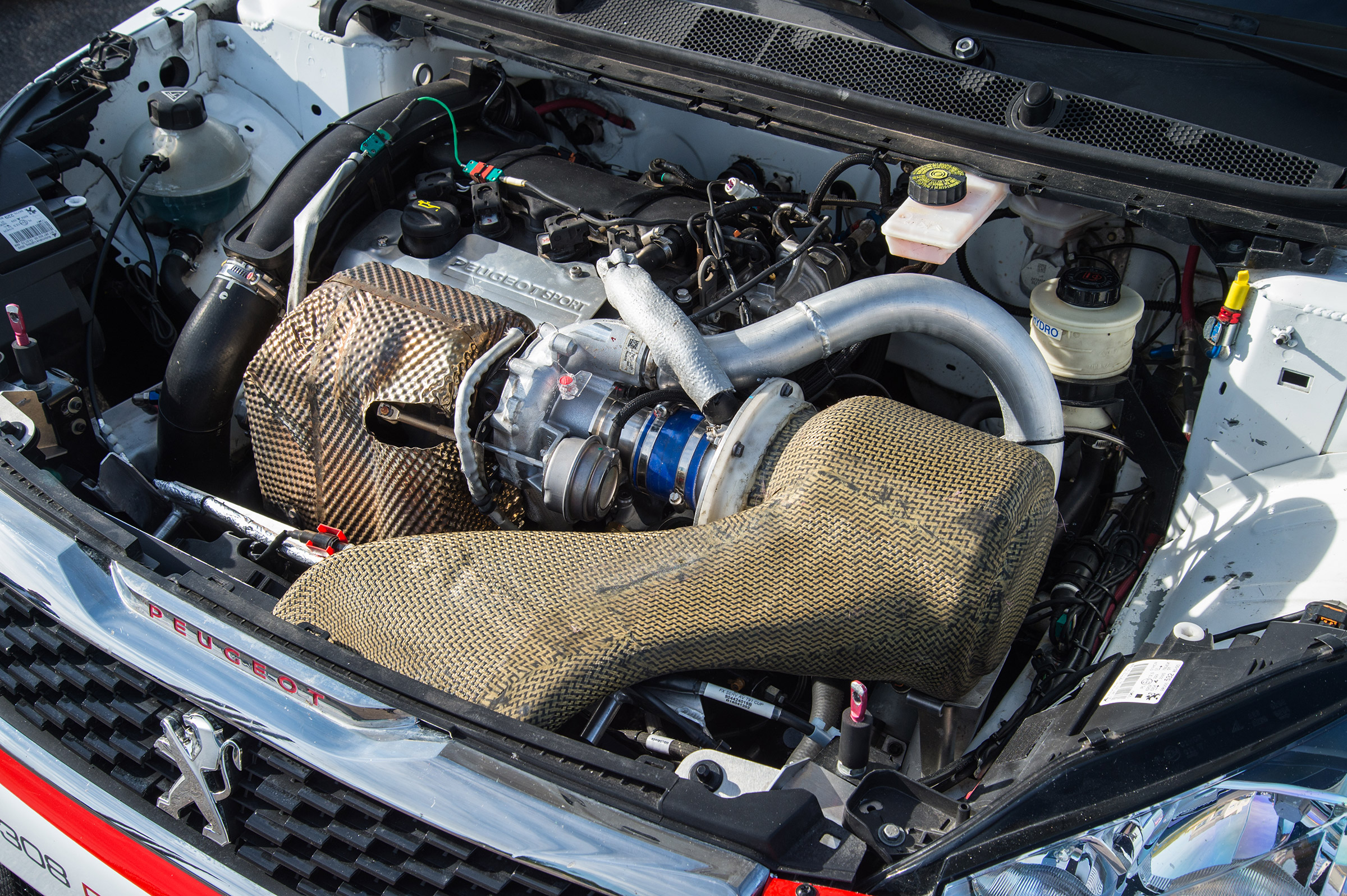 Peugeot 308 Racing Cup - engine