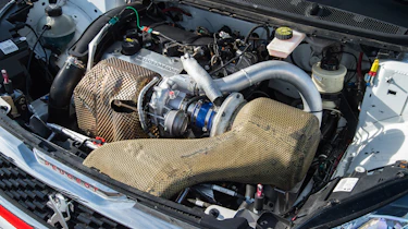 Peugeot 308 Racing Cup - engine