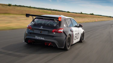 Peugeot 308 Racing Cup - rear panning
