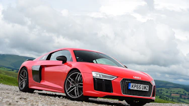 McLaren 570S vs Porsche 911 vs Audi R8 - Audi R8 front three quarter
