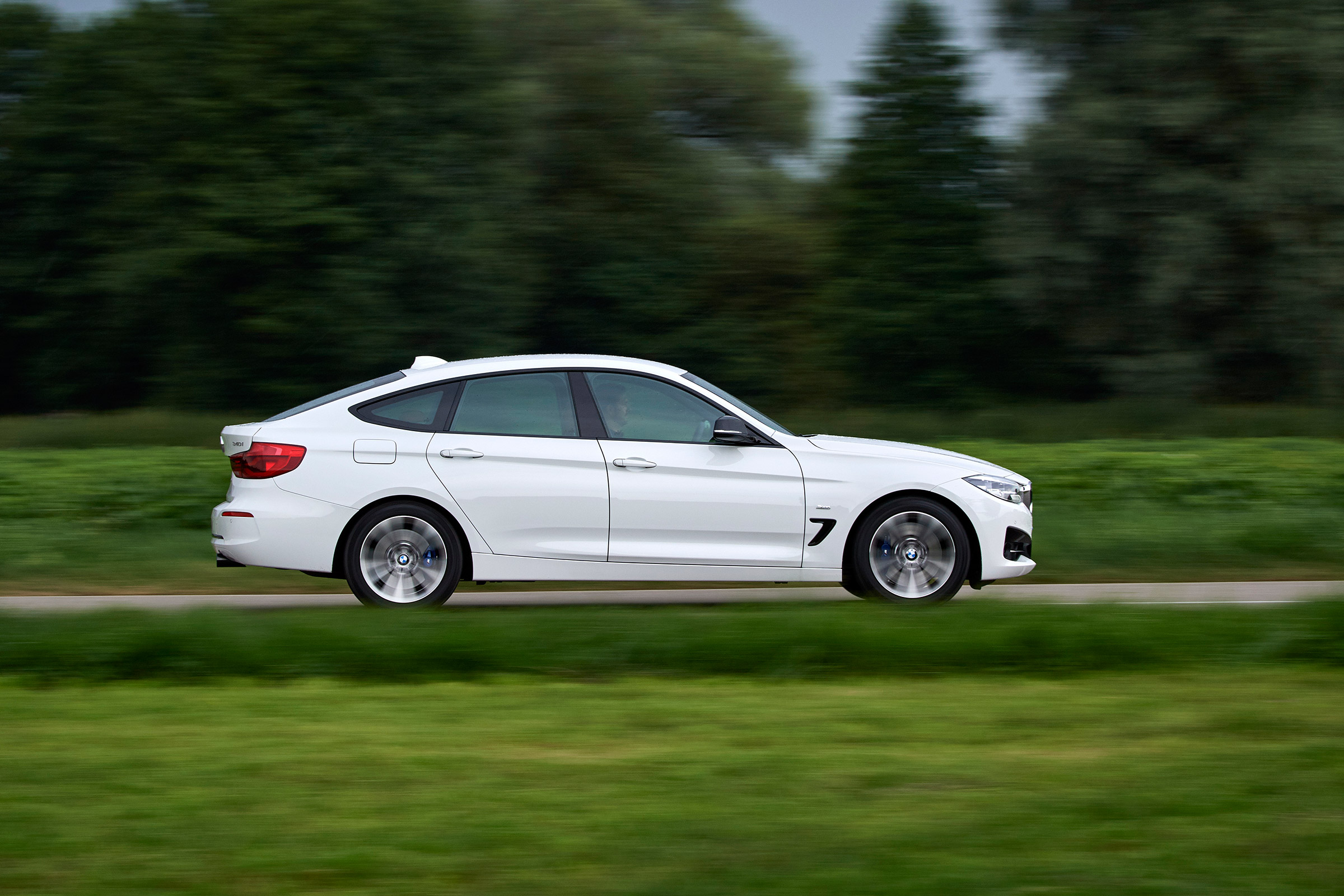 BMW 340i GT - side