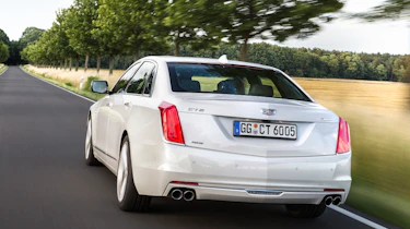Cadillac CT6 - rear tracking