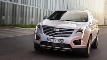 Cadillac XT5 SUV 2016 - front tracking 2