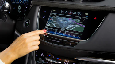 Cadillac XT5 SUV 2016 - infotainment